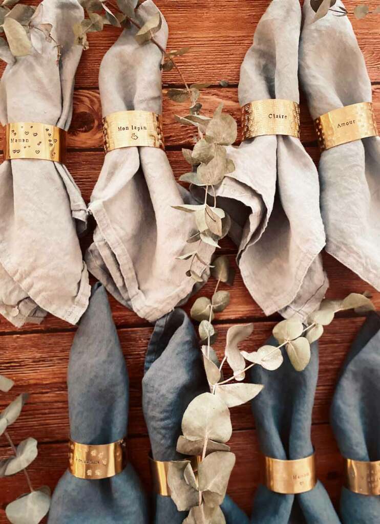Maison Du Monde Lot De 36 Ronds De Serviette En Bois Brut Du Jura - Artisanat Français - À Personnaliser Ou Laisser Naturel