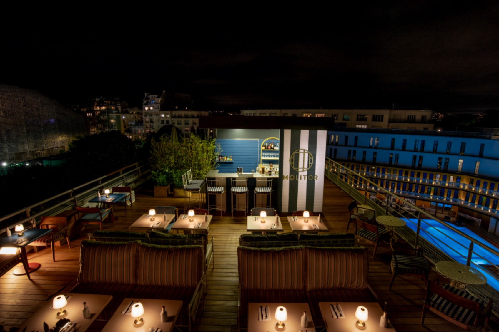 Rooftop Molitor : L’évasion méditerranéenne au sommet de Paris