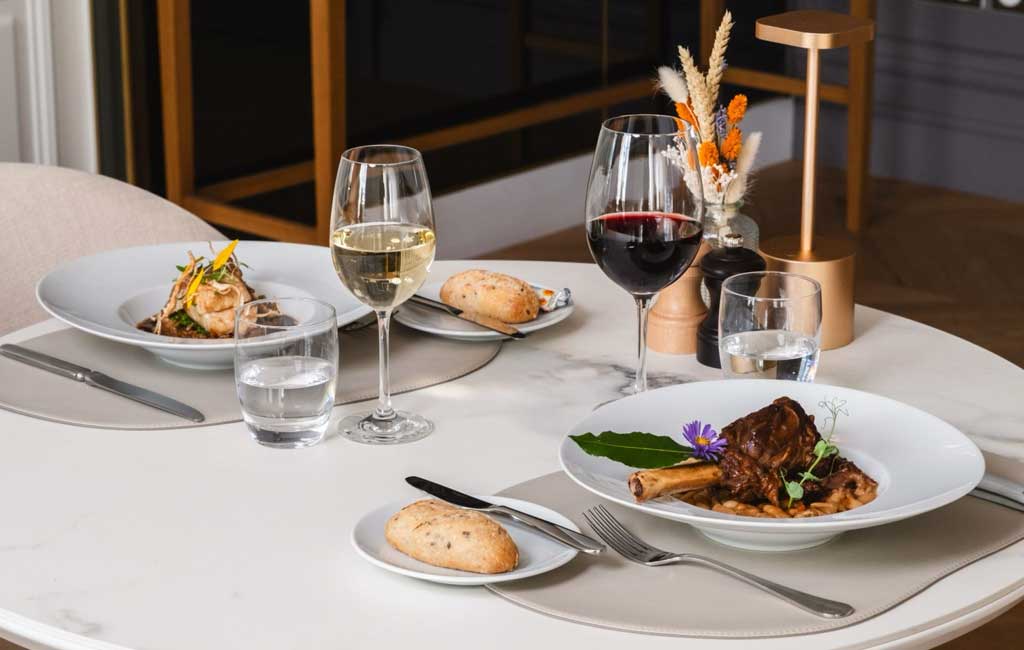 restaurant la toile Versailles Dolce Hotel
